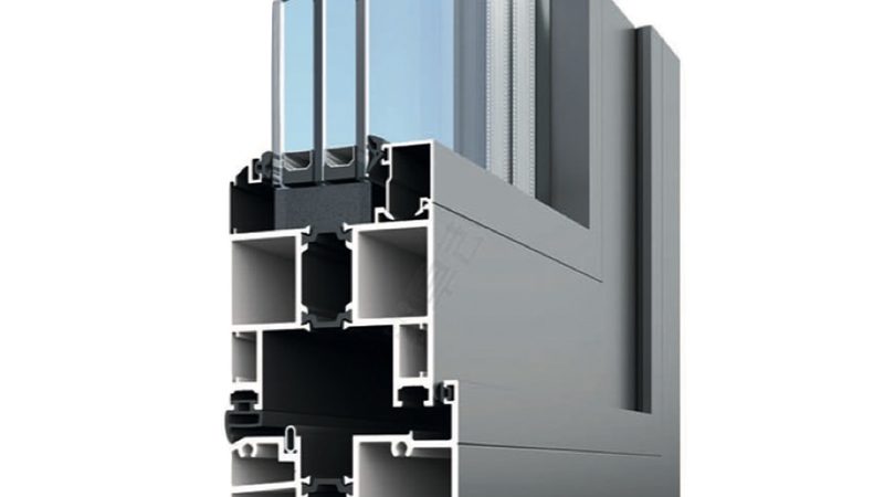 封阳台引发争议：违建还是合规装修？城管如何处理？**